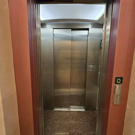 El Neru Del Marques - Plaza Garaje Gratuita - Vut5160as *